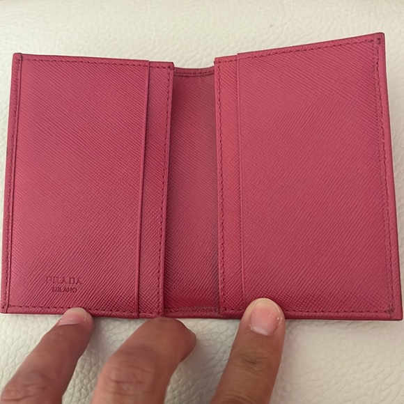 Authentic Safiano leather Prada. - Picture 4 of 16